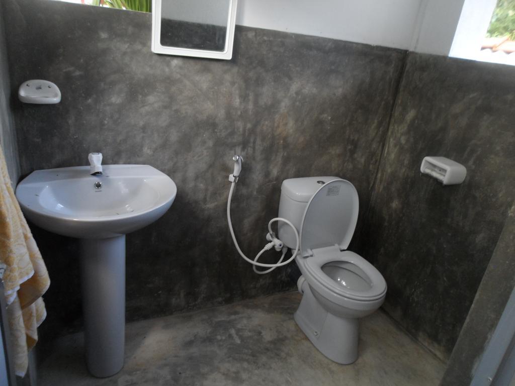 Gold Ocean House Apartman Dikwella Kültér fotó